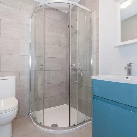 Rentalshosted Chorlton Apartman Manchester