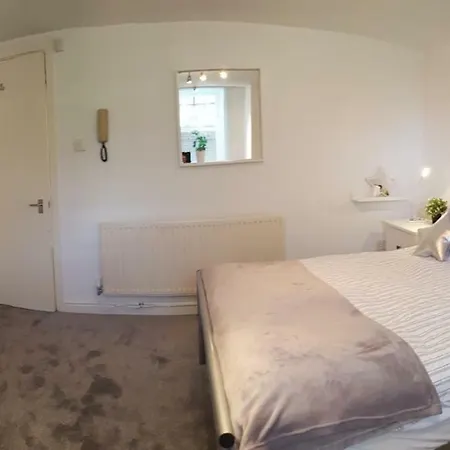 The Stables, Flat 6 * מנצ'סטר