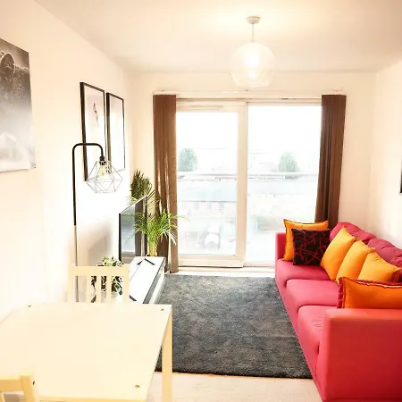 ★modish 2br Apt| Free Parking | 5min Mcr City Ctr *