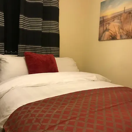 Lägenhet Rosewood Lodgings 2 *