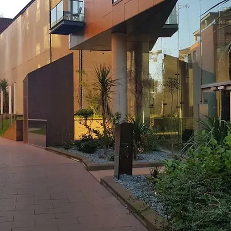 Apartment Red Ba Serviced *