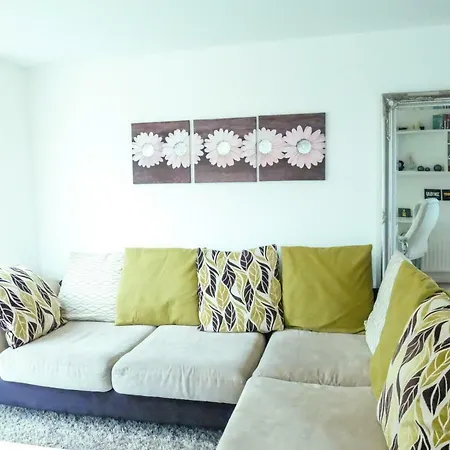 Homestay Amazing 2 Bedroom Mancity