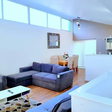 Апартаменты City Center Large Group House Манчестер