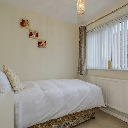 Newly Renovated Modern *