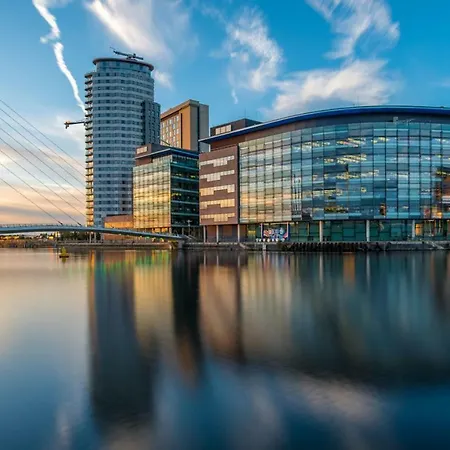 1 Bedroom In Media City, Salford Quays Apartment