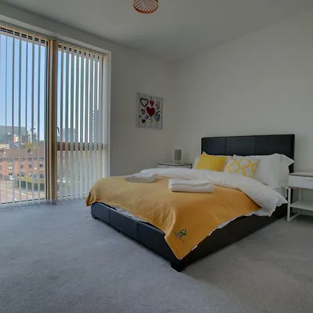 Апартаменты Flowerstays Apertments City Center *