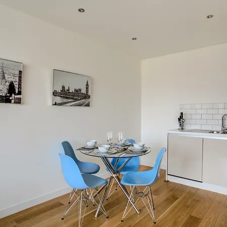 Апартаменты Flowerstays Apertments City Center Манчестер