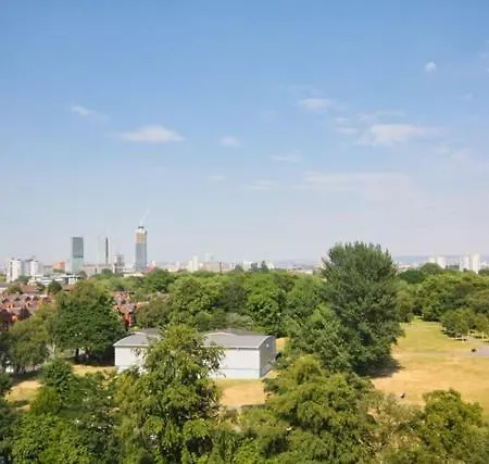Park Rise Star Daire Manchester