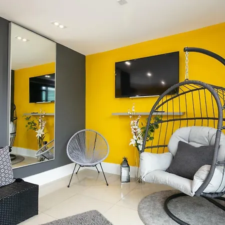 Manere Group - Tib Street *