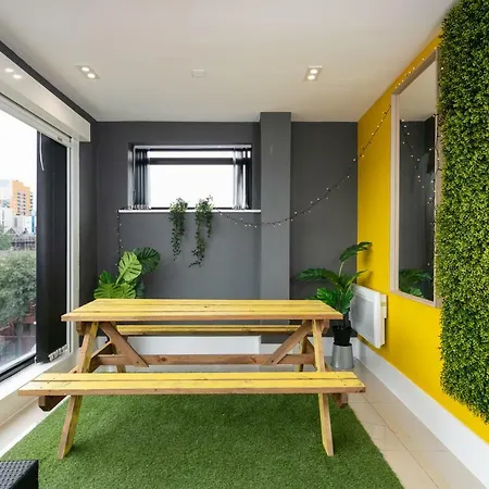 Manere Group - Tib Street Apartment