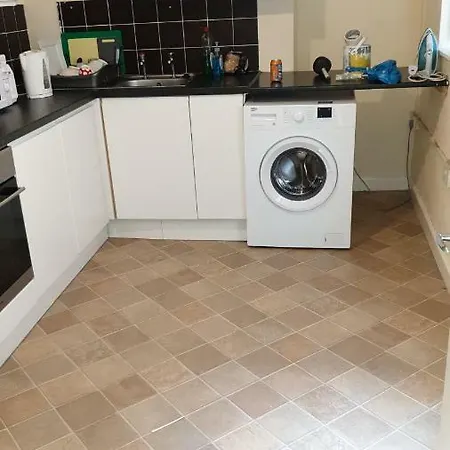 938 Ashton New Road *