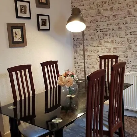 938 Ashton New Road Apartment *