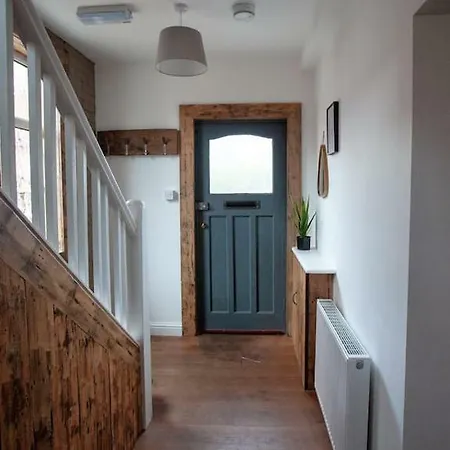 Smart Stylish Close To City Centre Holiday home *