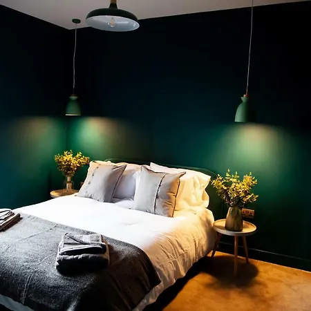 The Barbershop Apartment *