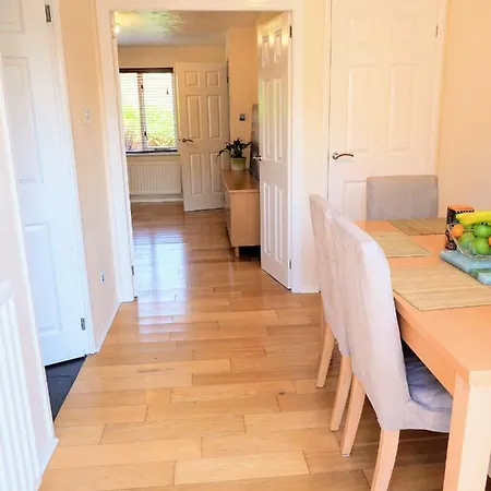 Beautiful 3-bed House Close To Central Σπίτι διακοπών Μάντσεστερ