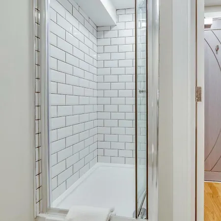 Apartment Stylish & Contemporary Apt For 4 In Central Mcr *