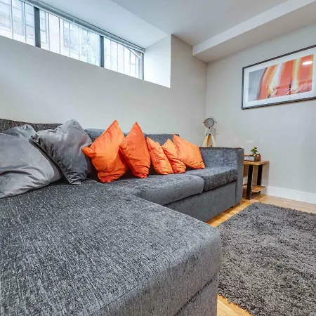 Stylish & Contemporary Apt For 4 In Central Mcr Manchester