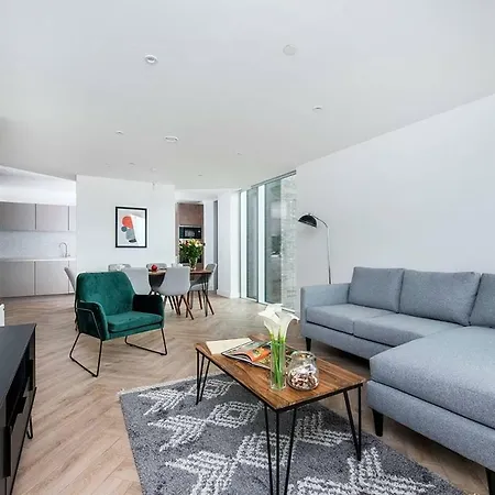Gorgeous 3br In The Heart Of