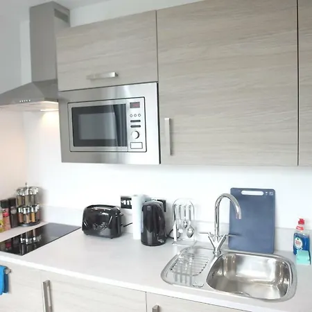 Apartment Bracken House