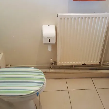 Homestay Bed 4 Night Manchester