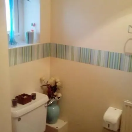 Homestay Bed 4 Night