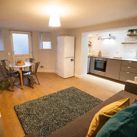 Iris Apartmán *