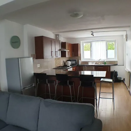 Apartment Asgard Drive *