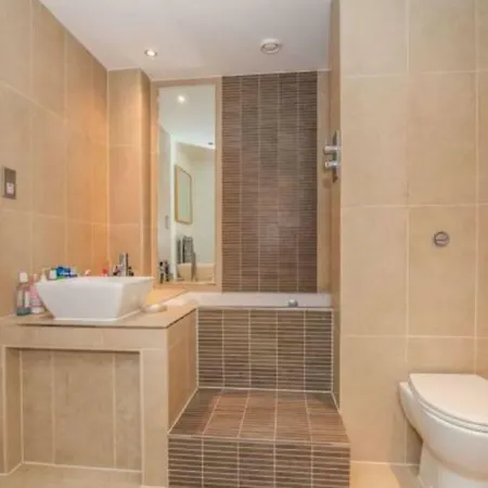 Apartment 1 Bedroom Close To Arena