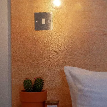 Wren *