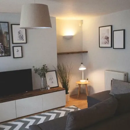 The Strawberry - A Apartment *