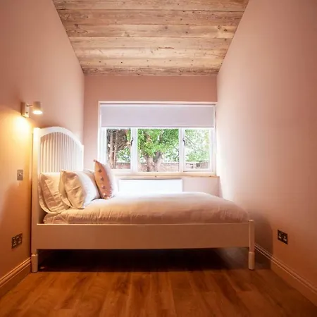 Ferienhaus The Yellow House Manchester