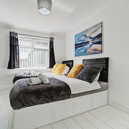 Sapphire Holiday home Manchester