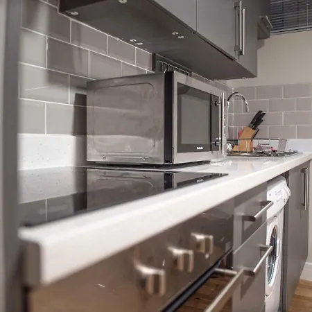 Apartment Stylish & Contemporary Apt For 4 In Central Mcr