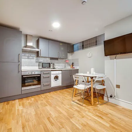 Stylish & Contemporary Apt For 4 In Central Mcr Apartment *