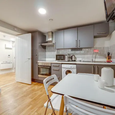 Apartment Stylish & Contemporary Apt For 4 In Central Mcr Manchester