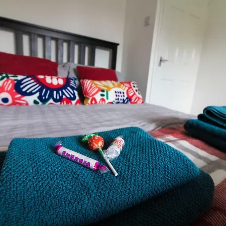 Holiday home Ideal Next To Queens Park, *
