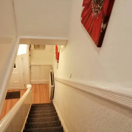 4 Bedrooms Luxury Spacious House