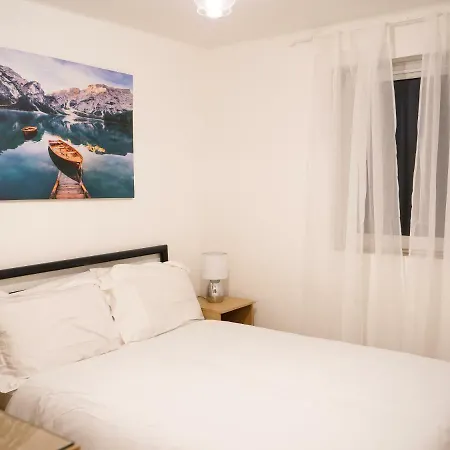 ★modish 2br Apt| Free Parking | 5min Mcr City Ctr Lejlighed *