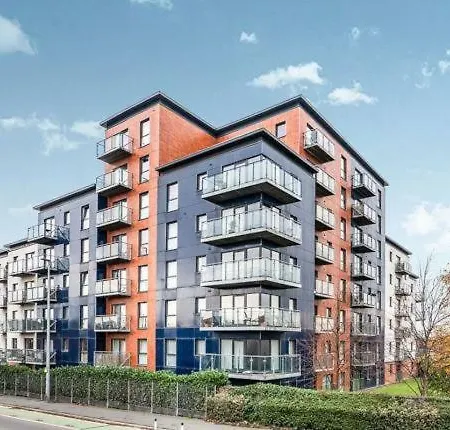 ★modish 2br Apt| Free Parking | 5min Mcr City Ctr *