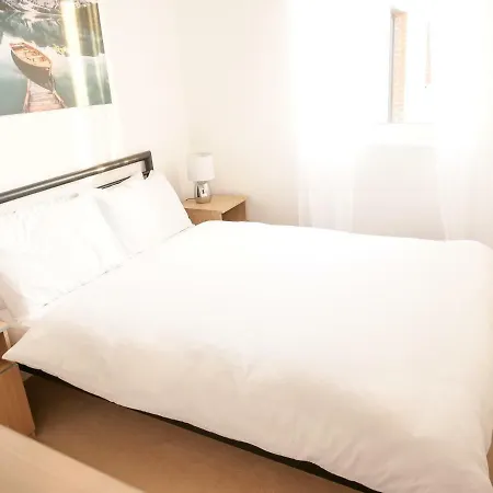 Lejlighed ★modish 2br Apt| Free Parking | 5min Mcr City Ctr