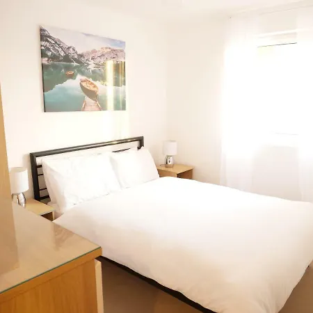 Lejlighed ★modish 2br Apt| Free Parking | 5min Mcr City Ctr *