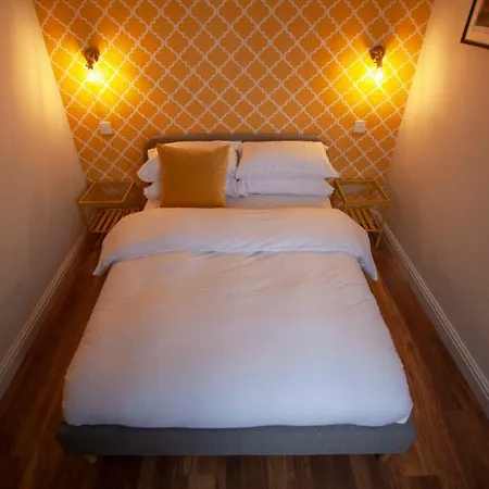 The Leopard Ferienhaus Manchester