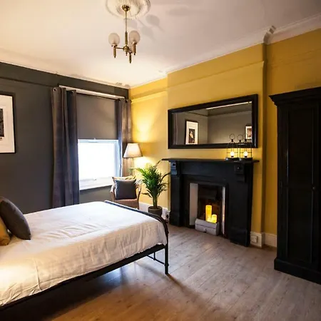 The Dark House * Manchester