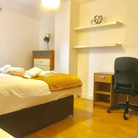 Manchester, Salford, Old Trafford, Serviced 度假居 *