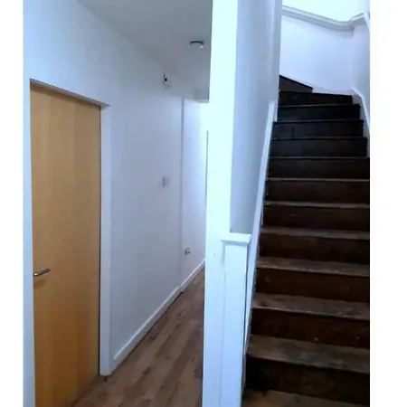 Апартаменты City Center Large Group House