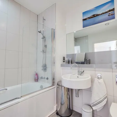 Stunning Modern 1br Apt W/ Balcony, Central Manc Διαμέρισμα Μάντσεστερ