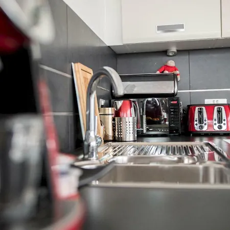 Stunning Modern 1br Apt W/ Balcony, Central Manc Διαμέρισμα *