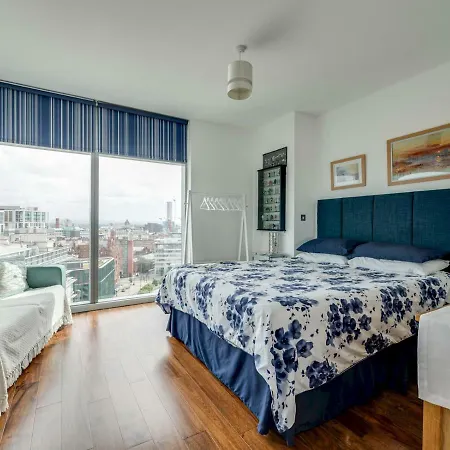 Stunning Modern 1br Apt W/ Balcony, Central Manc * Μάντσεστερ