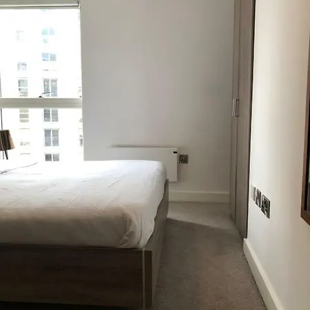 Your Luxurious Central Apartment *
