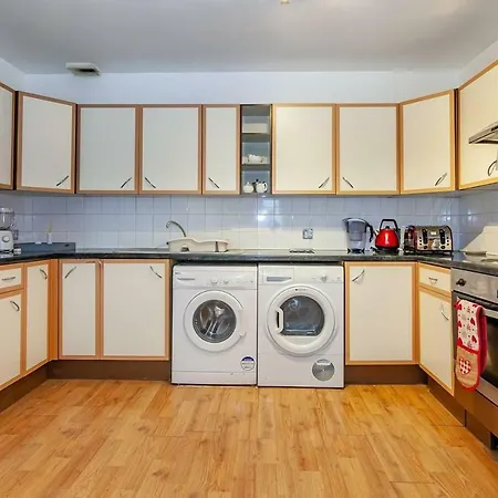 Spacious In Heart Of Northern Quarter Apartment *